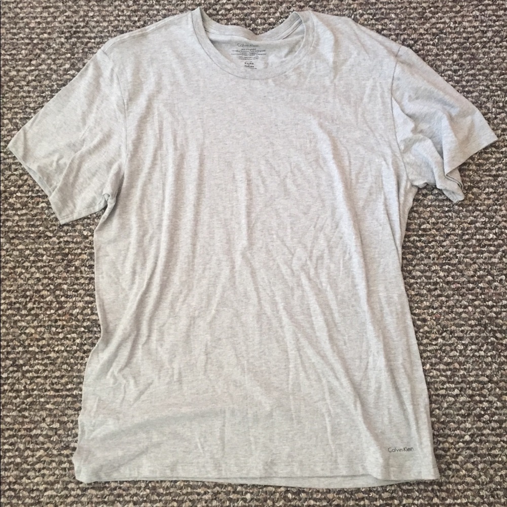 Calvin Klein Men’s Tee - Picture 2 of 5